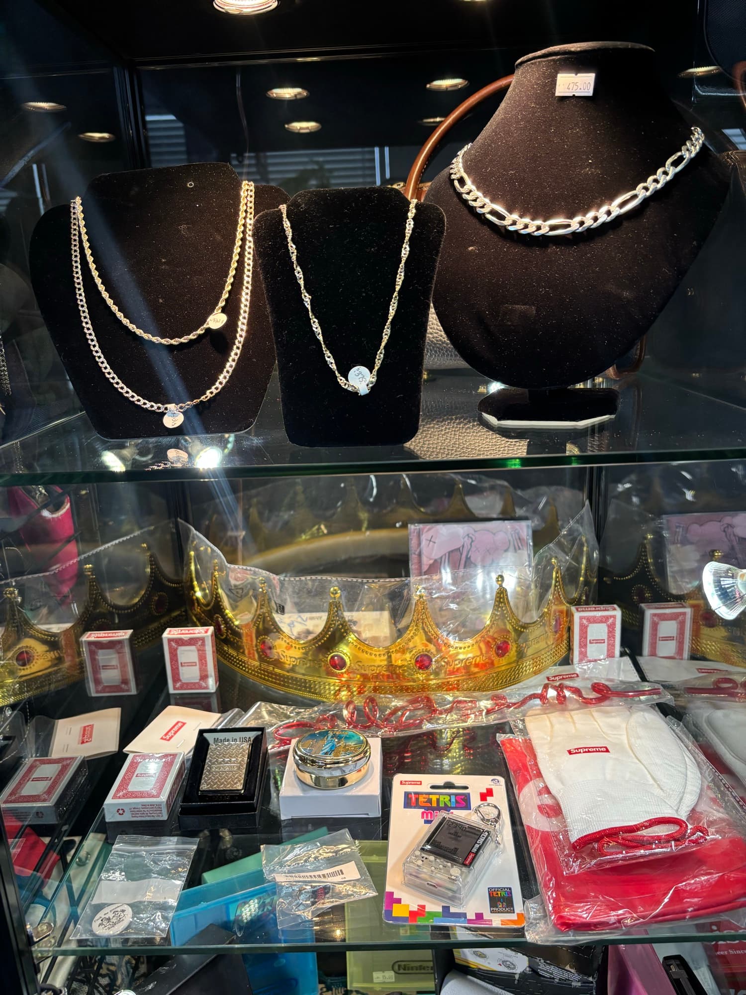 Stalgic Valley store — fresh rack